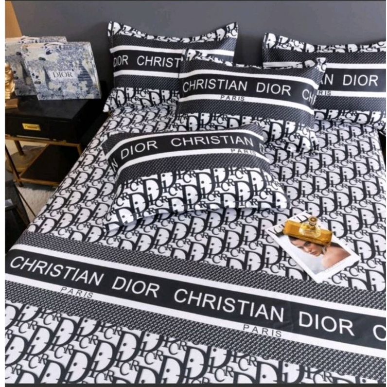 Khăn trải giường họa tiết Dior (Chỉ 1 tờ) Kích thước 3,5 / 5 và 6 Feet