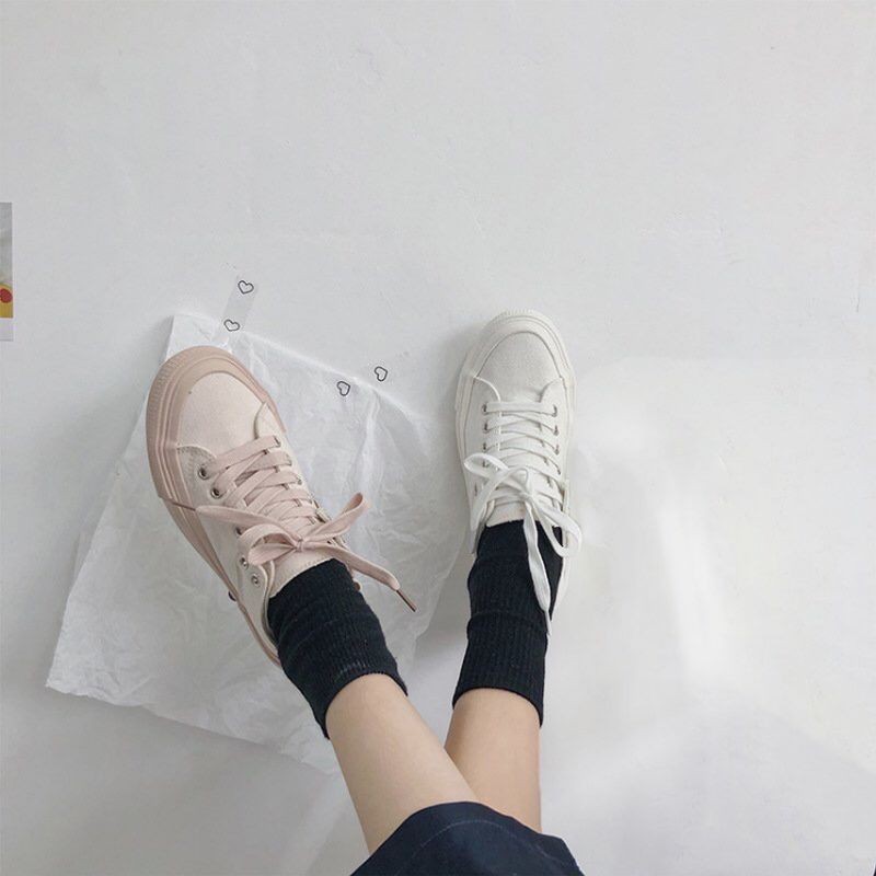 Giày thể thao dẫm gót (Mule Sneakers)