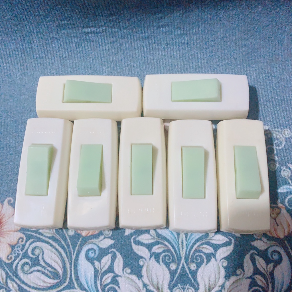 hộp 40 cái Công Tắc Quả Nhót,Công Tắc Treo , Công Tắc Ngang HINOKI- HÀNG CHÍNH HÃNG
