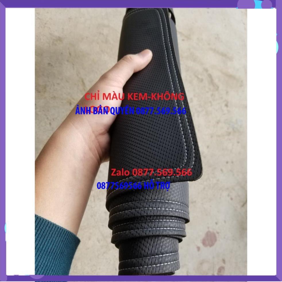 THAM TAPLO DA VÂN GỖ TOYOTA RUSH THẢM TRẢI LÓT TAPLO CAO CẤP 3 LỚP CHỐNG TRƯỢT CHỊU NHIỆT XE HƠI BAO HÀI LÒNG