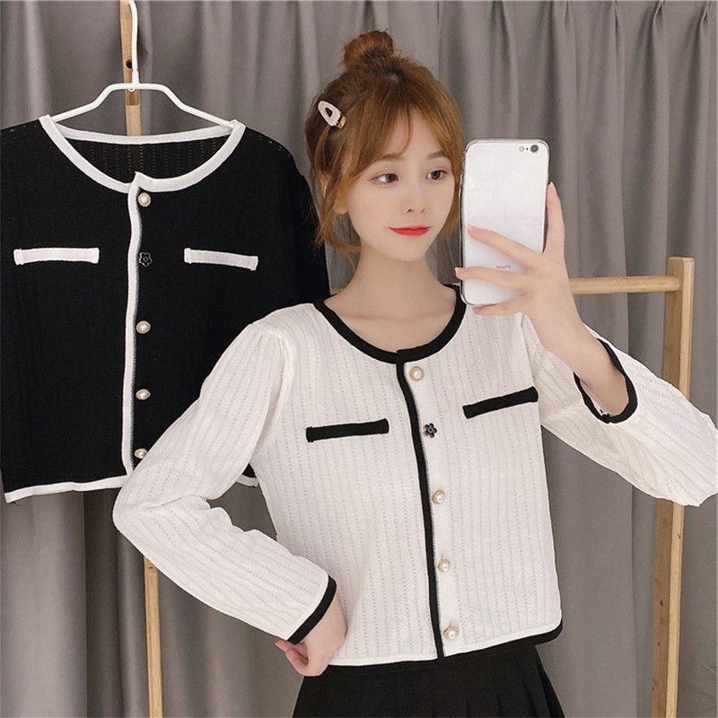Áo Cardigan Dệt Kim Tay Dài Cổ Tròn Phối Nút Thiết Kế Đơn Giản