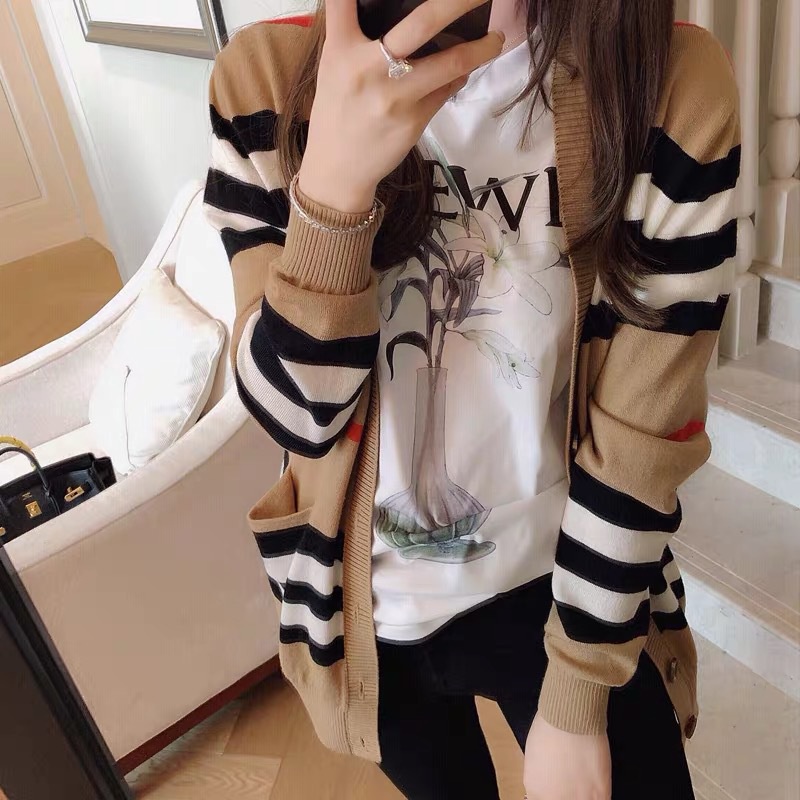 Áo khoác sweater IELGY dáng rộng thời trang cho nữ