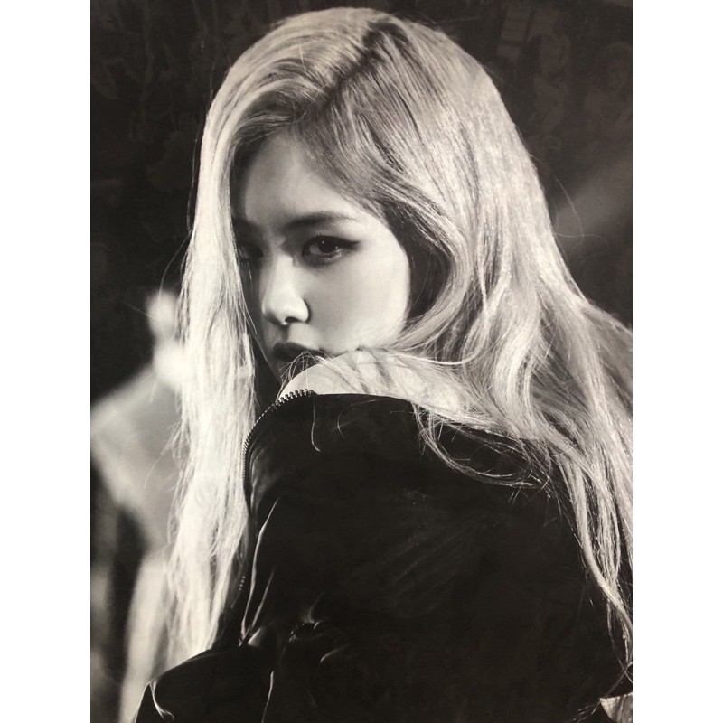 Ảnh của Blackpink Rosé (Cần mua Kèm ống để poster) | BlackPink Poster album R | BigBuy360 - bigbuy360.vn