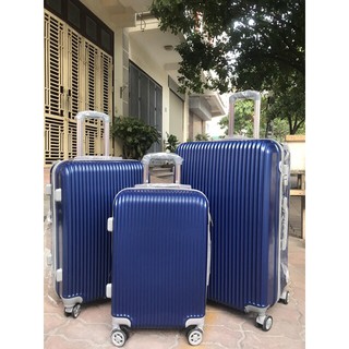 Thanh lý Vali nhưa size 28 soc doc, chống xước cao cấp, bánh xoay linh hoạt, hàng VNXK chính hãng Start Up. Hàng có sẵn.