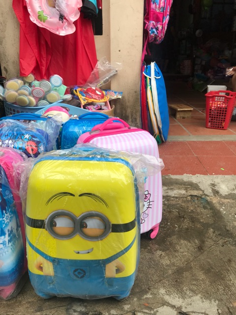 Vali kéo du lịch cho bé (nhiều mẫu Elsa, Kitty, Người nhện,...)
