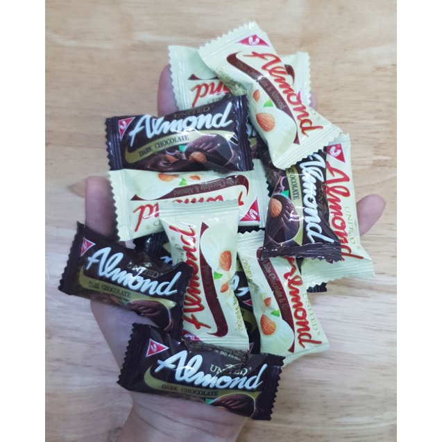 Kẹo sữa socola hạnh nhân Almond Thái Lan