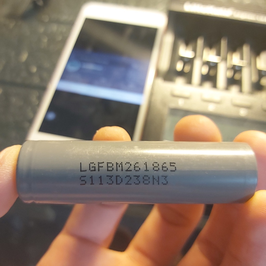 Pin 18650 dung lượng cao 2600mAh LG -  kiểm định 100%