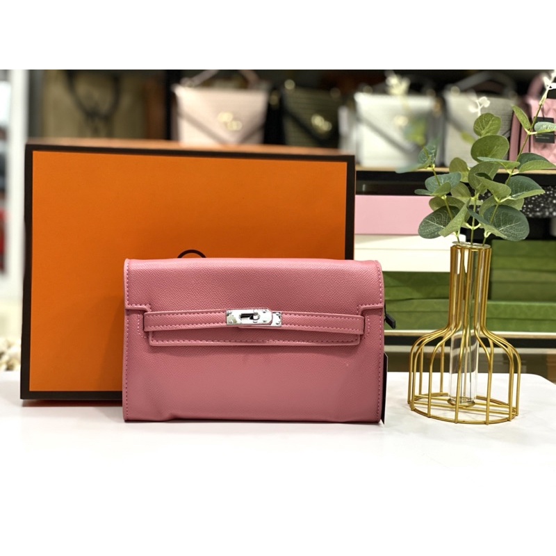 Clutch cầm tay kèm dây đeo chéo Quảng Châu