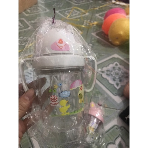 Bình hút tập uống nước hàng chuẩn việt Nhật