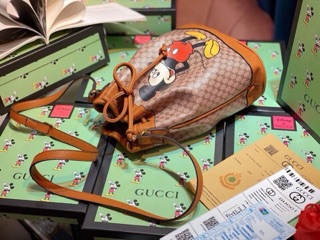 Túi gu,c,ci rút mickey