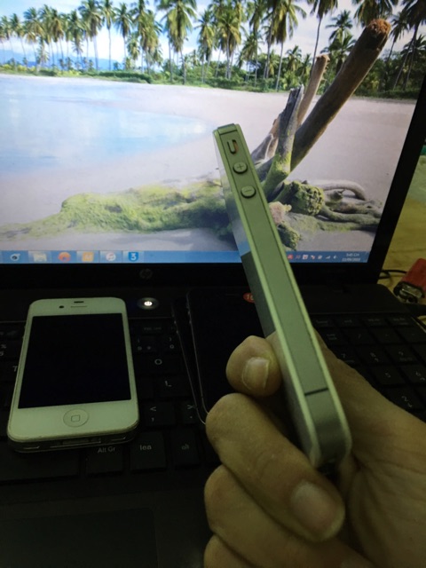 Điện thoại iPhone 4s_nguyên bản quốc tế và bản CDMA ko lắp sim | BigBuy360 - bigbuy360.vn