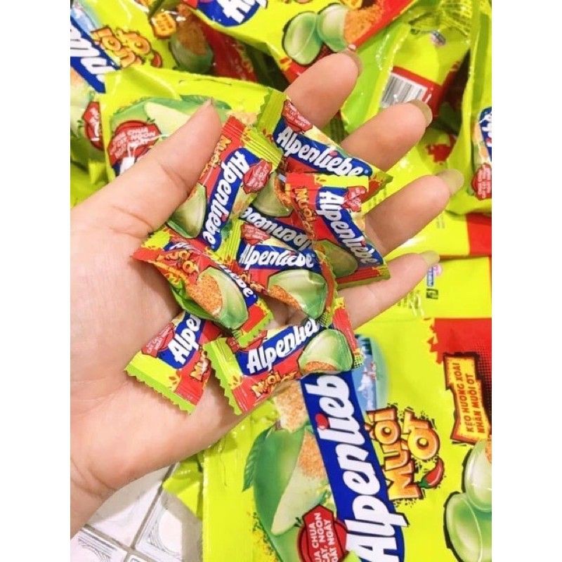 Kẹo xoài nhân muối ớt