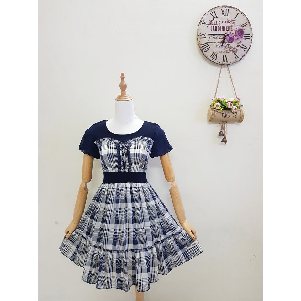 Đầm Axes Femme caro