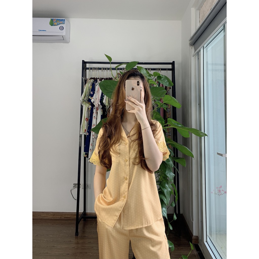 Bộ Pijama lụa NOHK cao cấp mặc nhà cộc tay quần dài chấm bi phối ren