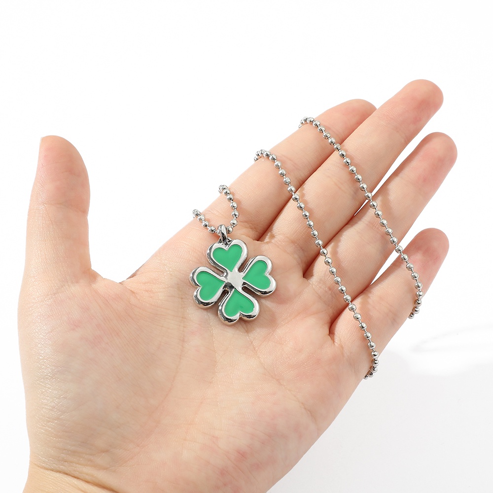 Dây chuyền mặt cỏ bốn lá phim anime Tokyo Revengers Hinata Tachibana