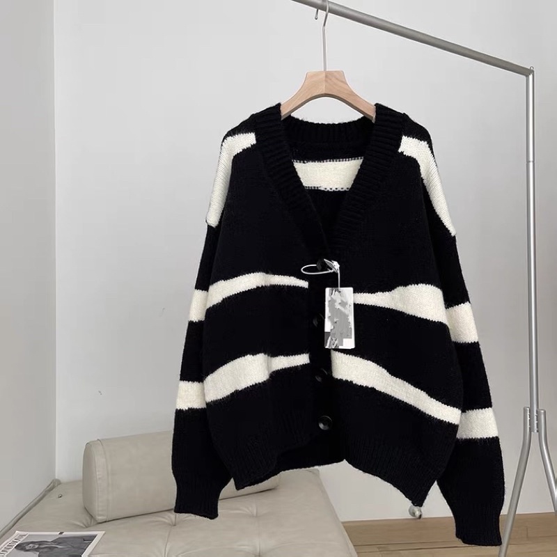 Lea - Cardigan trắng đen đơn giản