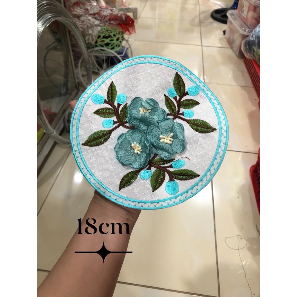 Tấm tròn hoa xinh xắn 18cm