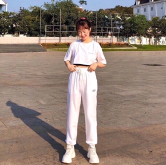 SET ÁO CROP KÈM QUẦN JOGGER