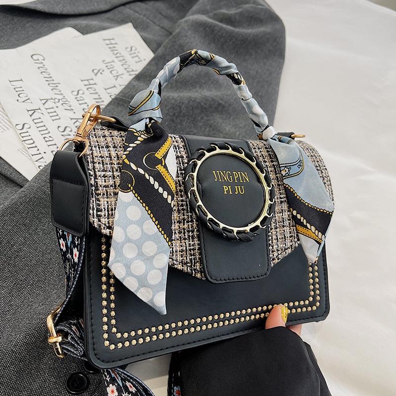 Túi Xách Đeo Vai Kiểu Vuông Nhỏ Dây Đeo Bản Rộng Thời Trang Mùa Thu Dành Cho Nữ