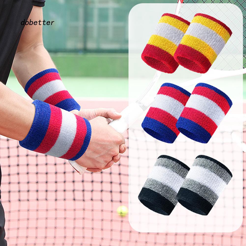 Vòng quấn cổ tay hút mồ hôi khi chơi thể thao