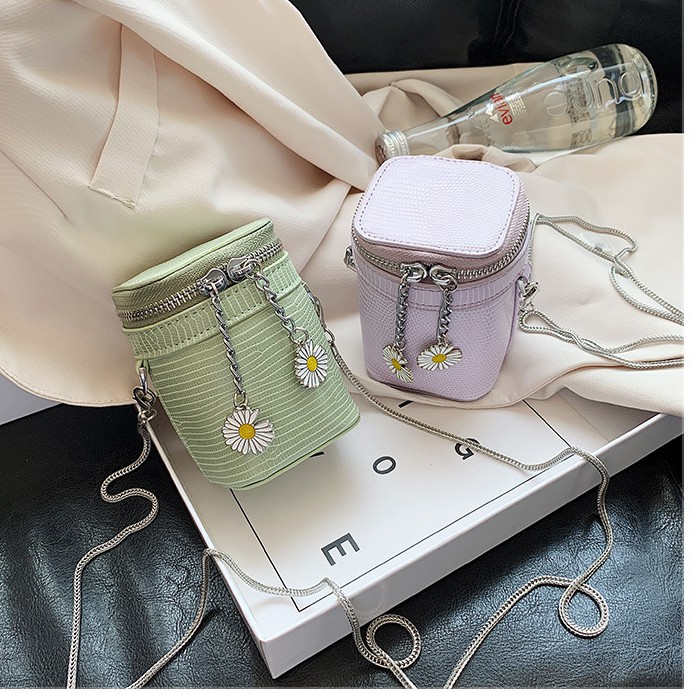 Túi Mini đeo chéo nữ hình trụ móc hoa cúc hottrend 2020