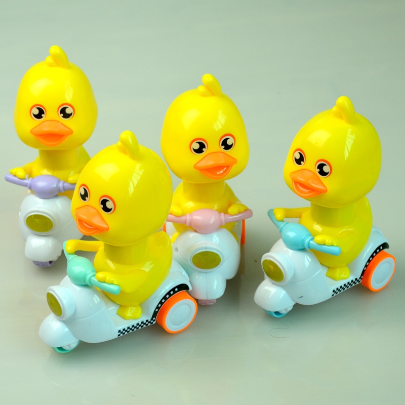 Xe Máy Đồ Chơi Hình Chú Vịt Vàng Nhỏ Nhắn Xinh Xắn Dành Cho Bé 2-3 Tuổi
