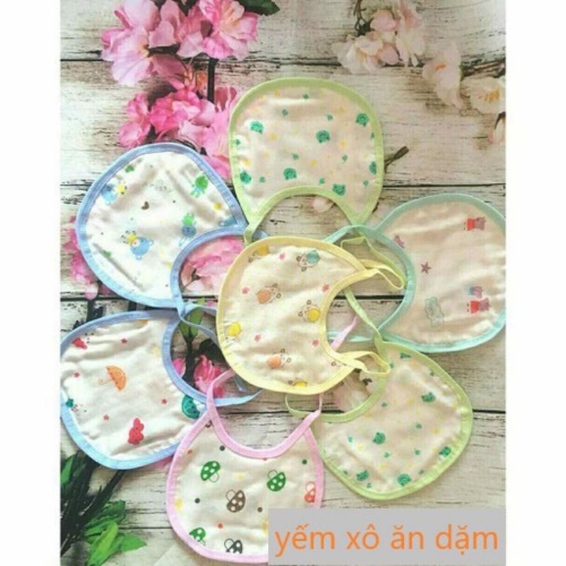 Yếm Xô Tròn Buộc Dây Họa Tiết 2 Mặt Cho Bé 0-6 Tháng