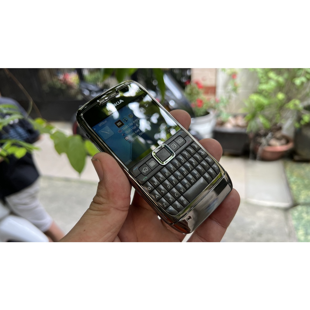 Điện thoại Nokia E71 chính hãng (9597)