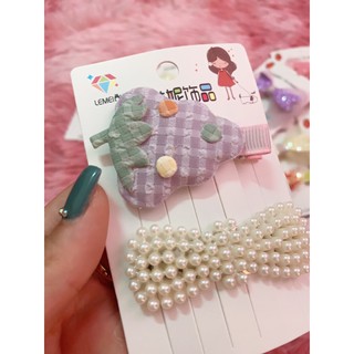 Set 2 kẹp tóc nhiều màu cho bé.