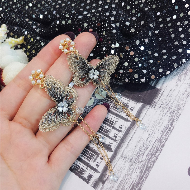 Bông tai Hàn Quốc hình cánh bướm thả, dài, cá tính - Hoa tai BT64
