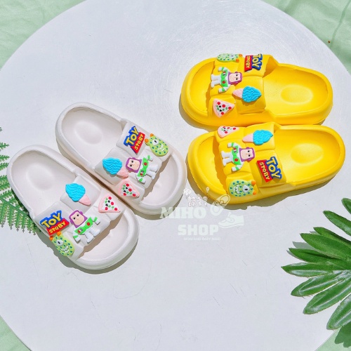 Dép Bánh Mì Gà Rán Kèm 10 Sticker Toy Siêu Xinh Cho Bé Trai Bé Gái