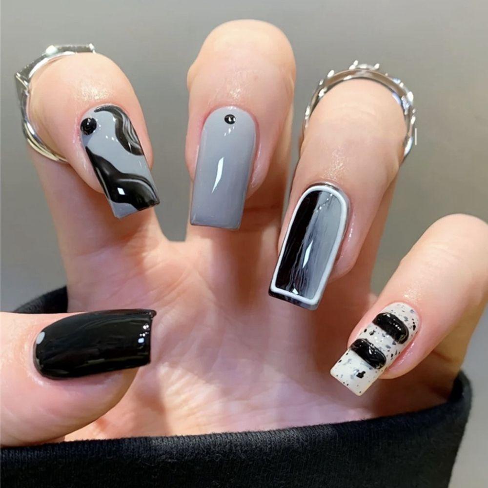 PATH 24pcs/Box Press On Nails Short Round/Square Head False Nails Detachable Fake Nails Wearable Artificial Manicure Tool Glitter Sequins Full Cover Nail Tips