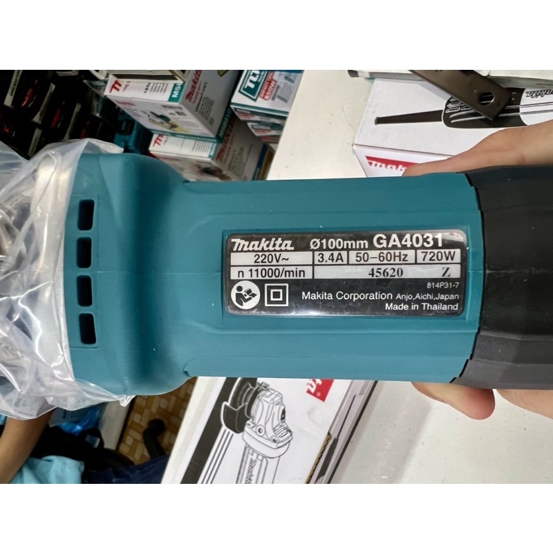 Máy mài góc cầm tay bằng điện Makita GA4031