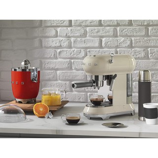 Máy pha cafe SMEG ECF01CREU màu kem