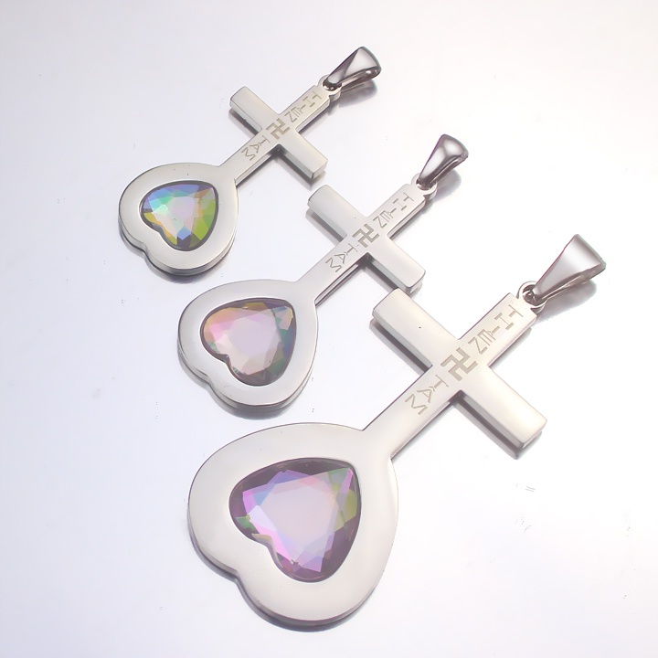 Mặt dây chuyền Thiên Tâm trái tim thánh giá đính pha lê dấu Thiên Tâm titan 2 màu vàng bạc chính hãng T&TJewelry