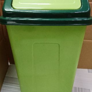 Thùng rác nắp lật Duy Tân