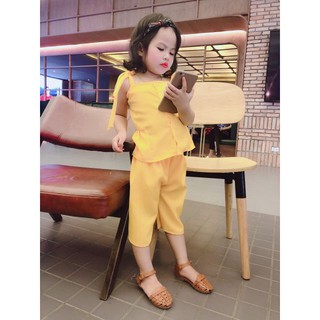 Bộ đũi lửng có khuy cho bé gái