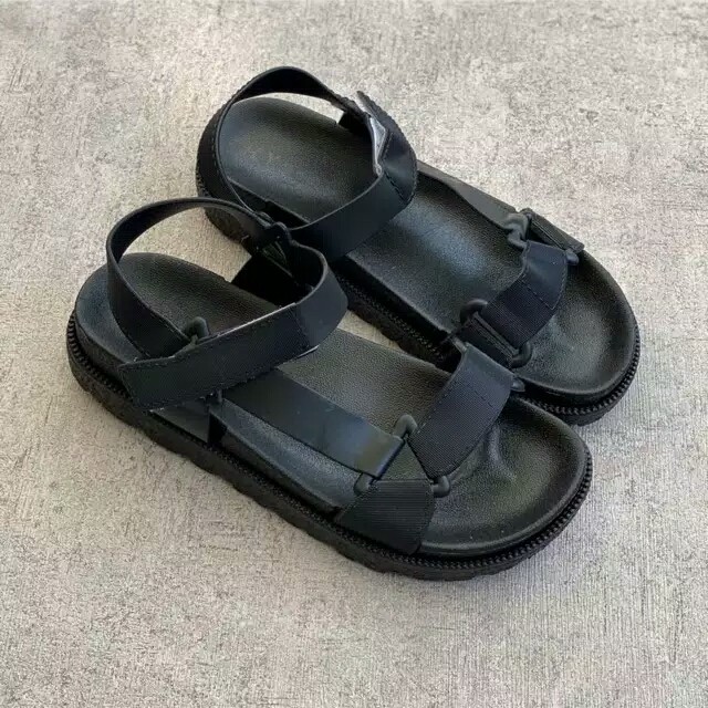 Giày Sandal Nhựa Màu Đen Thời Trang 2017-36 Cho Nữ