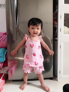 Bộ lanh lụa dễ thương cho bé gái