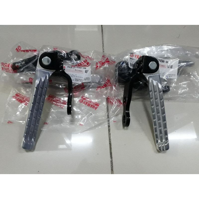 Bộ gác chân sau NVX v1 Yamaha