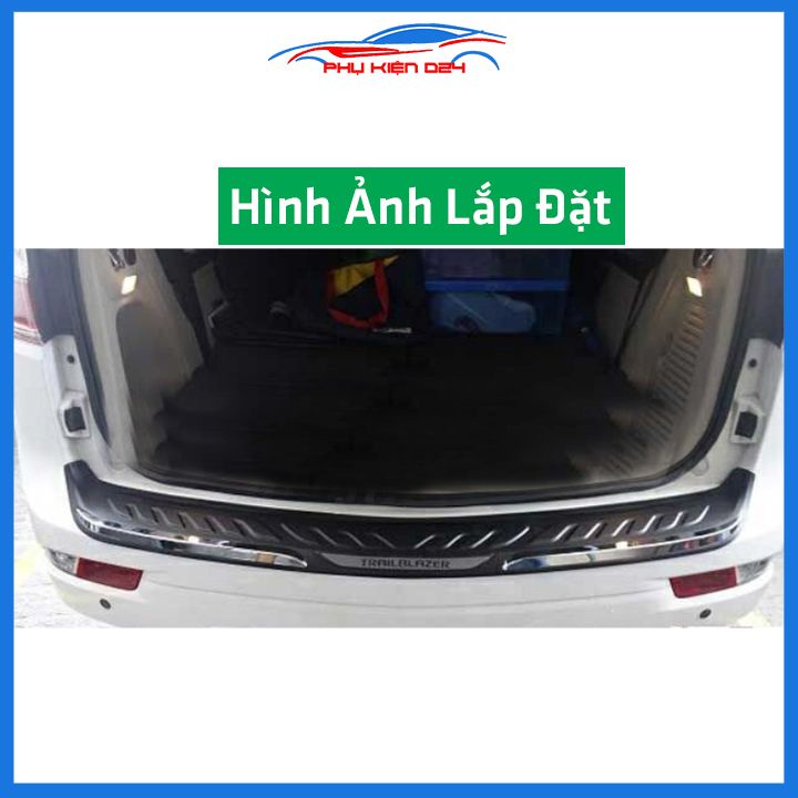 Ốp chống trầy cốp ngoài nhựa đen TrailBlazer 2019-2020-2021-2022 hàng loại 1 dán cốp sau chống xước trang trí xe