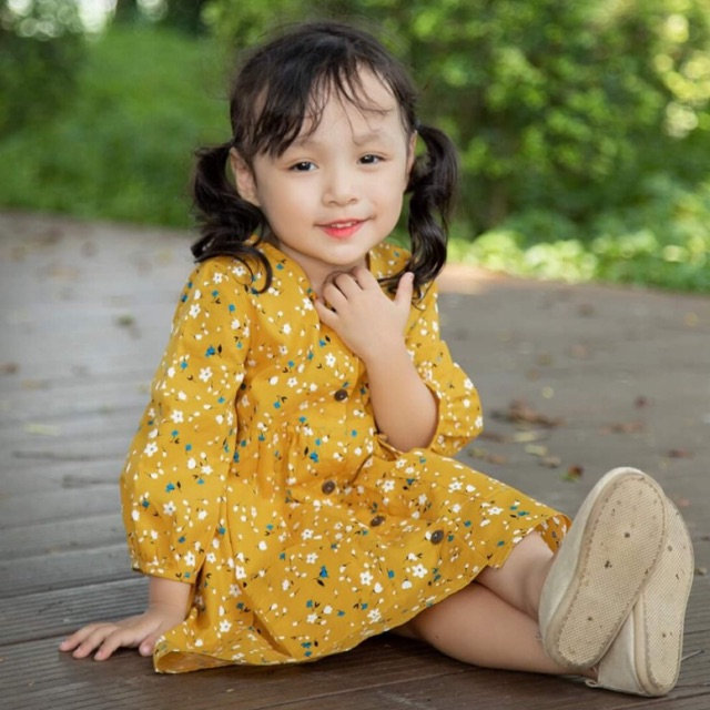 Váy thô hoa nhí vàng cho bé từ 2-8 tuổi