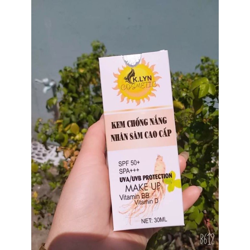 Kem Chống Nắng Nhân Sâm Cao Cấp