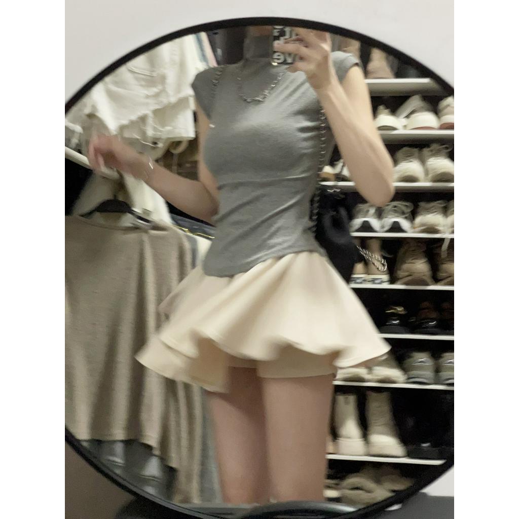 Bộ Áo Dệt Kim Cổ Cao Mềm Mại  Chân Váy Ngắn Thời Trang Xinh Xắn 61444