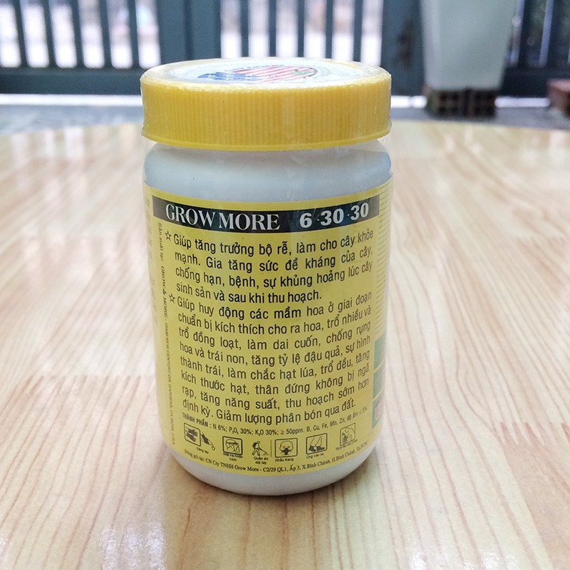 Phân bón lá NPK Growmore 6-30-30+te, 20-20-20+te, 30-10-10+te thích hợp cho nhiều loại cây trồng, hủ 100gr