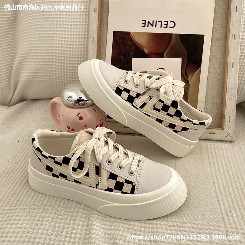 Giày thể thao nữ độn đế mũi viền kẻ caro 2 màu Cao Cấp