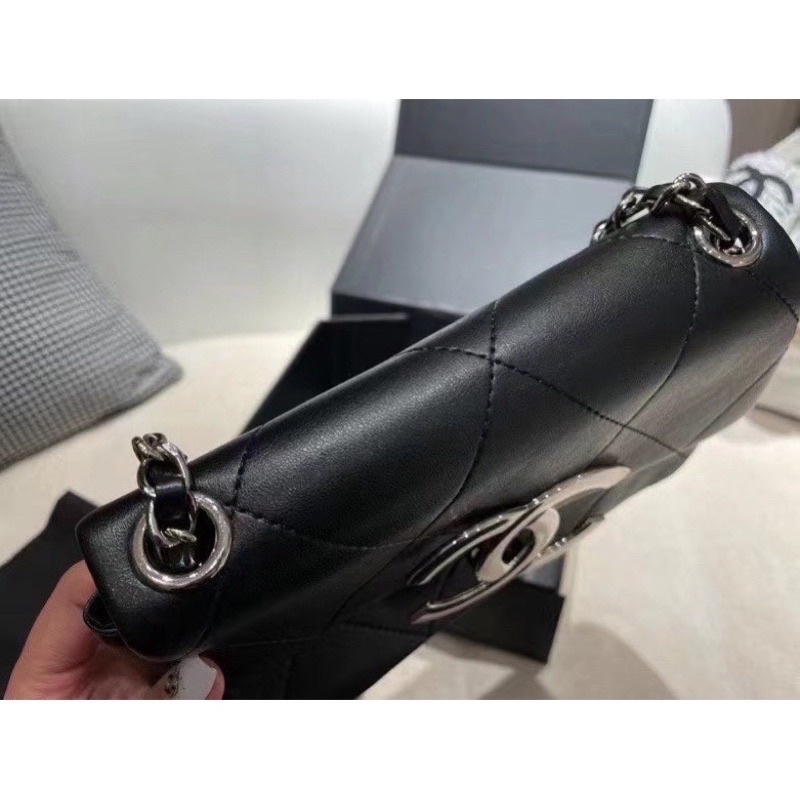 Túi Xách Cao Cấp Ô Trám Khoá Bạc Sz20cm