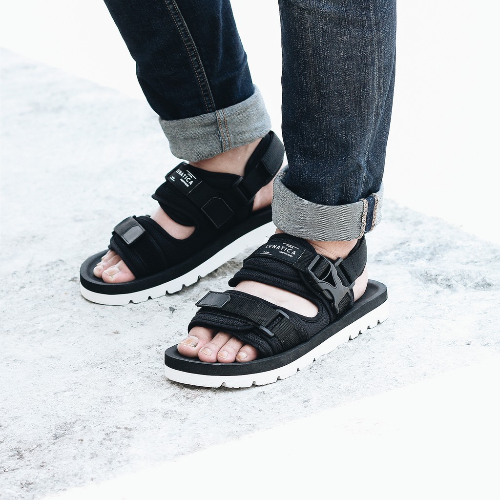 Giày Sandal Nam Màu Đen Phong Cách Đường Phố 2 Kiểu