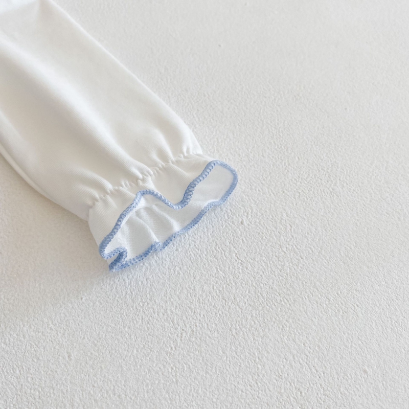 Áo Liền Quần In Hình Trái Tim Đáng Yêu Cho Bé