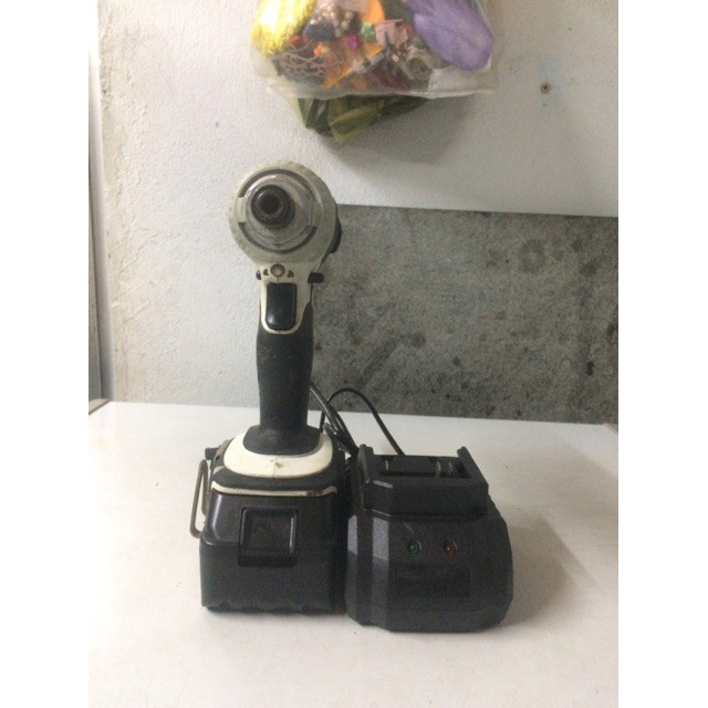 Máy bắn vít - khoan pin MAKITA TD131D - TD130D Bãi Nhật